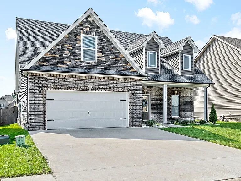 1124 Christian James Dr — Photo 2