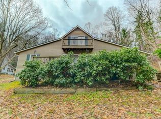 445 Apple Tree Ct, Waynesville, NC 28786