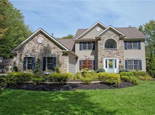 11540 Glenmora Dr, Chardon, OH 44024