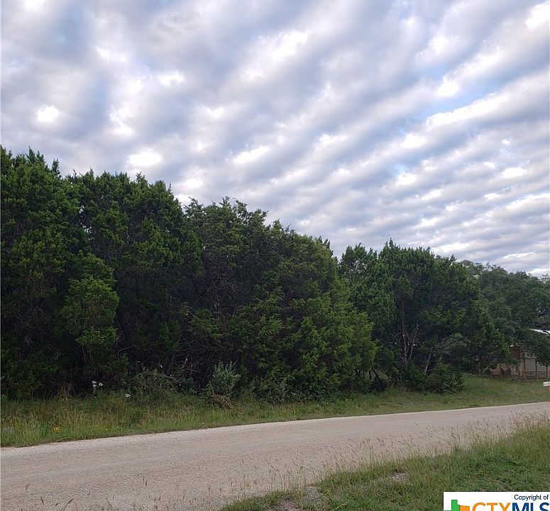 687 Hummingbird Hl, Canyon Lake, TX 78133 Zillow