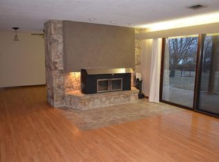 6760 SW Dancaster Rd, Topeka, KS 66610