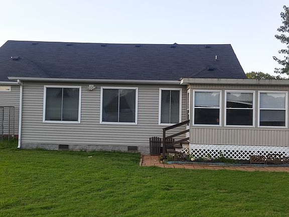 2nd image of 1205 Snead Dr