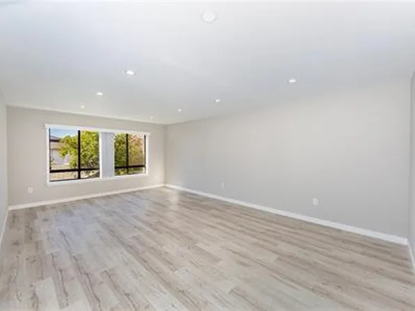 831 E Lomita Ave APT 208, Glendale, CA 91205