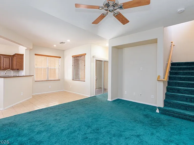 944 Douglas Flat Pl — Photo 7