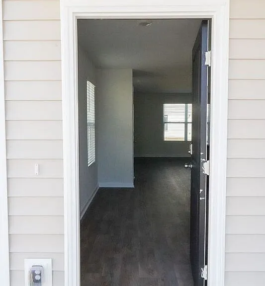 418 Coconut Dr — Photo 5