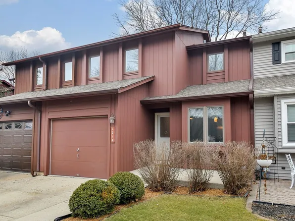 1214 Riverwood Dr, Algonquin, IL 60102