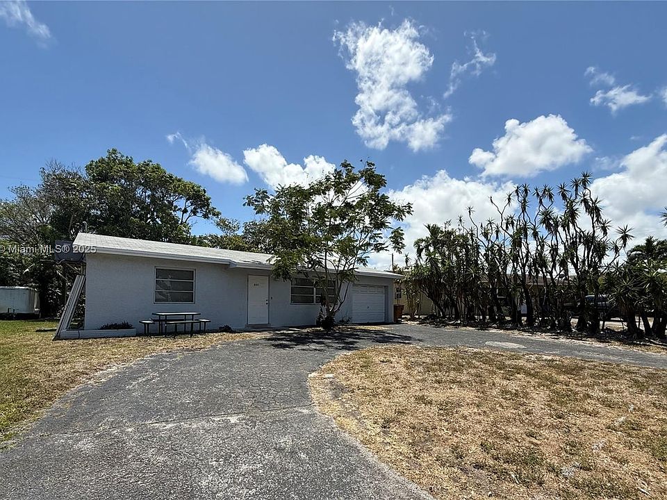2nd image of 660 SW 14th Pl