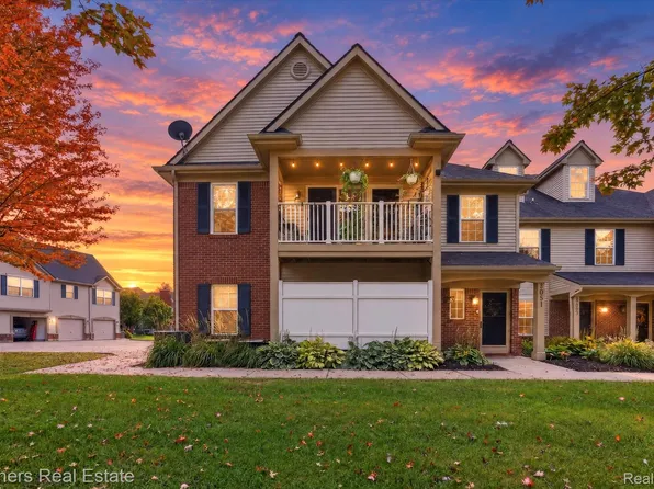 4051 Hampton Ridge Blvd, Howell, MI 48843