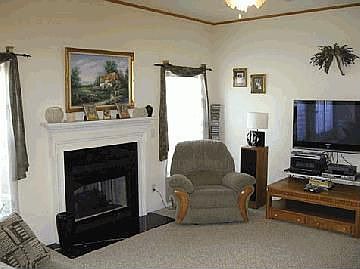 2nd image of 3210 Peyton Ct