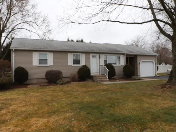 738 Barry St, Feeding Hills, MA 01030