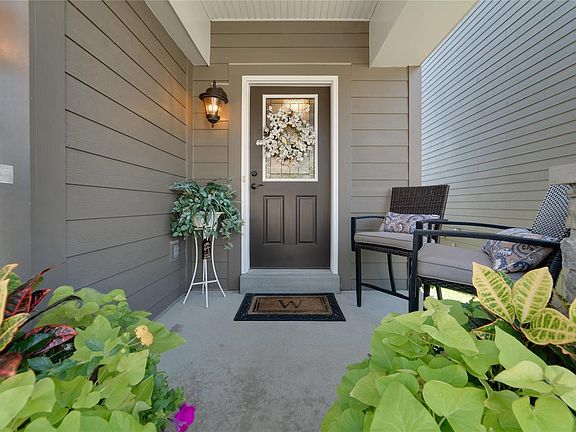 3rd image of 17050 Cambury Ln