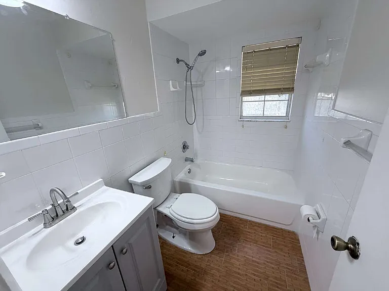 1211 Robert King High Dr — Photo 9