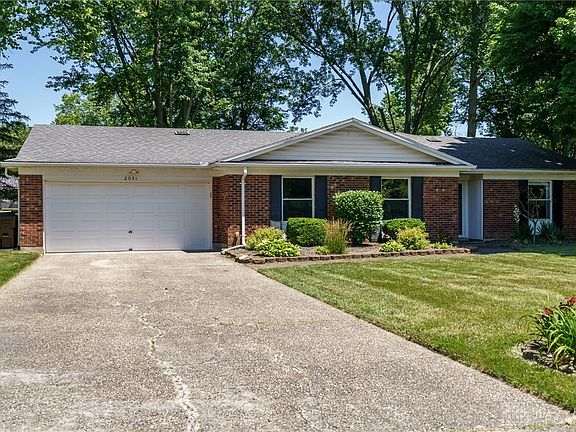 2nd image of 2041 Meadowside Ln