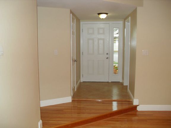5th image of 1492 Sierra Creek Way