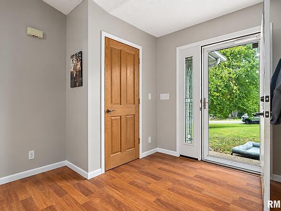 3rd image of 23 Brandy Ln