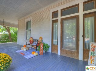 326 Hackberry St, Lockhart, TX 78644