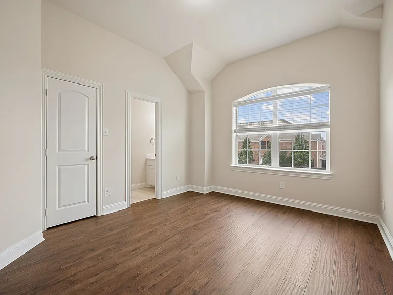 9813 Karlovich Dr — Photo 17