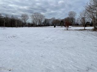 2768 Kerlikowske Rd, Benton Harbor, MI 49022