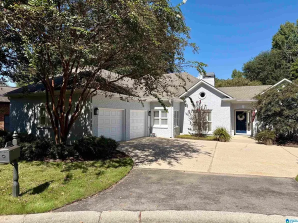 922 Caledonian Way, Vestavia, AL 35242