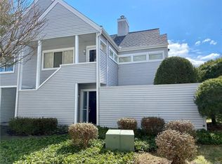 69 Country Pl, Shelton, CT 06484
