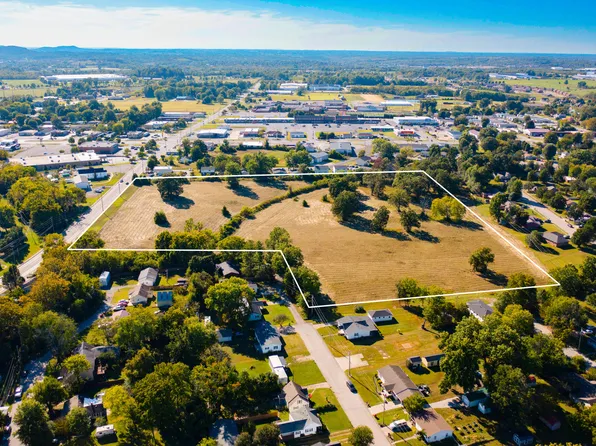 9 N Glades Rd, Berea, KY 40403