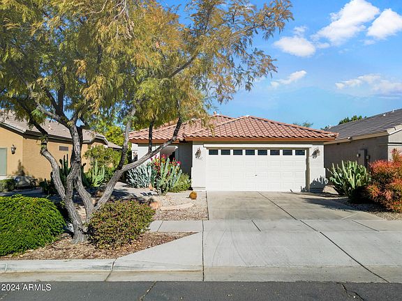 2nd image of 3926 E POTTER Drive