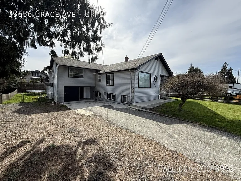 33656 Grace Ave #UPPER — Photo 1