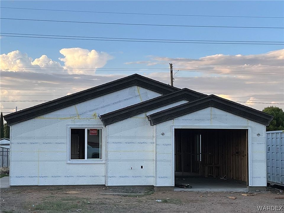 2nd image of 2855 E John L Avenue