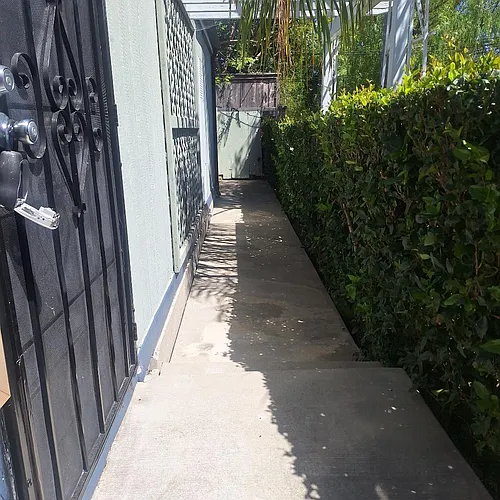 909 S Mesa St #1 Photo 1
