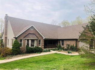 22439 Tall Oaks Rd, Warrenton, MO 63383