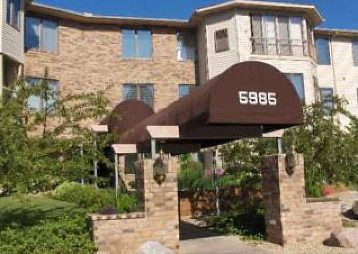 Attractive Small Complex