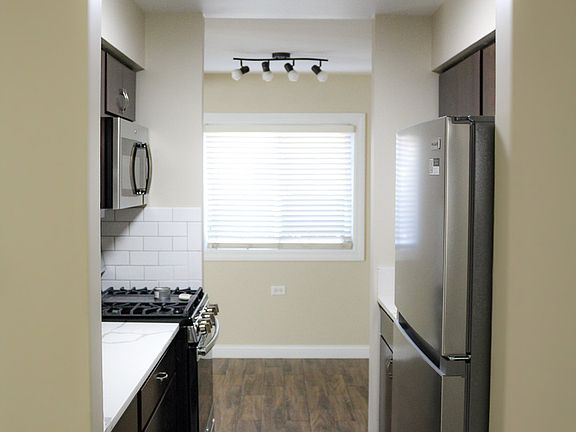 2nd image of 6111 W 64th Pl APT 3
