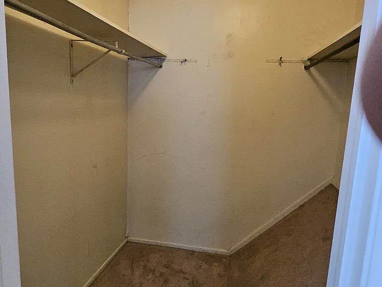 318 David Ct — Photo 12
