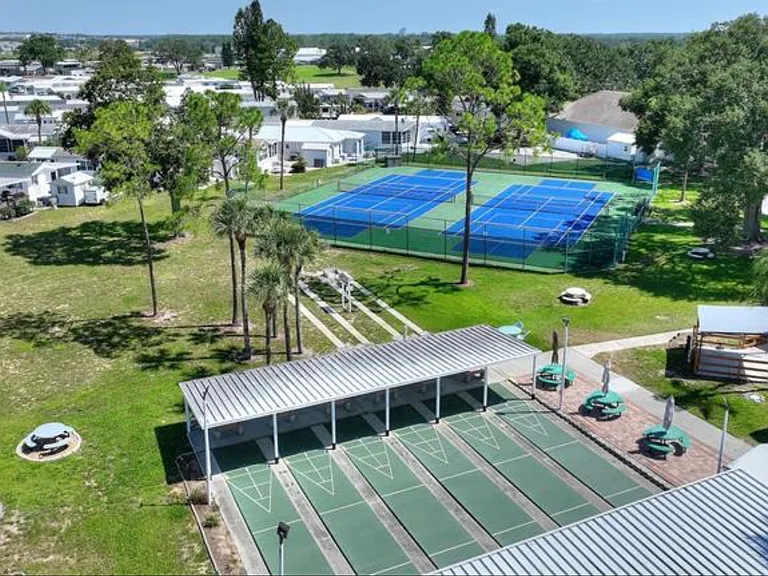 109 Tournament Dr — Photo 26