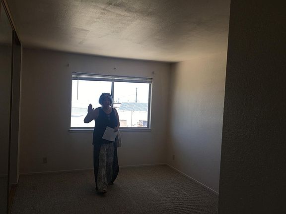 5th image of 180 Bayview Cir