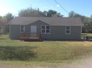 302 Davis Dr, Columbia, TN 38401