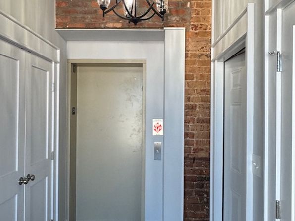 100 W Union St, Morganton, NC