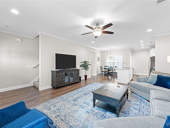 2nd image of 5375 University Gardens Dr