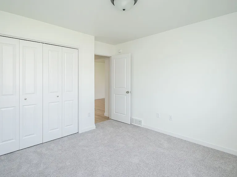 6035 8th St W — Photo 26