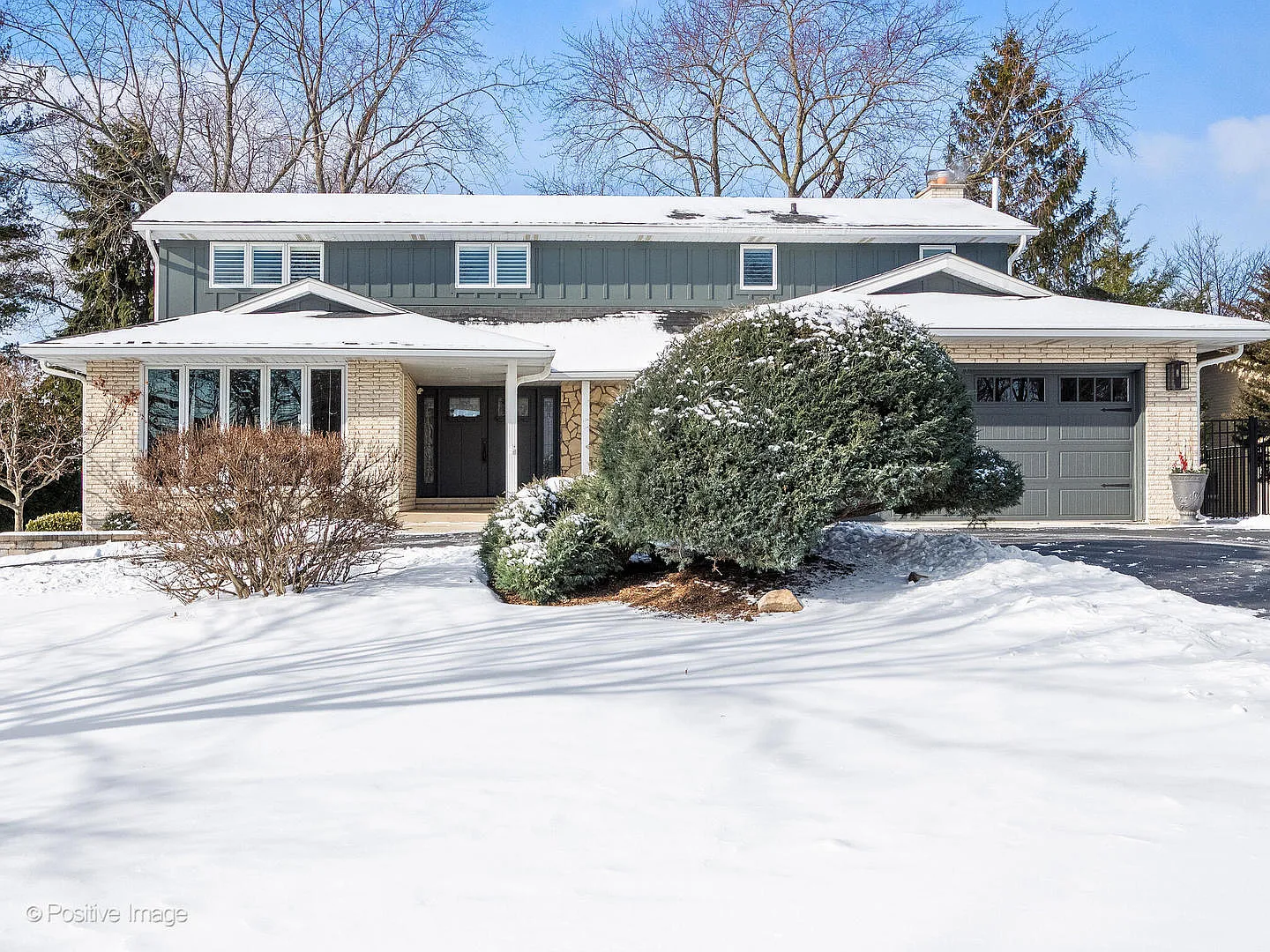 2S630 Avenue Chateaux E photo 1
