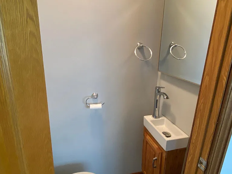 3217 E Locust St — Photo 9