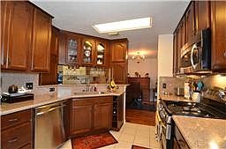 3rd image of 3203 Banksfield Ct
