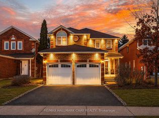 72 Ravenscliffe Ct, Brampton, ON L6X4N9