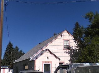 204 S Alder St, Wallowa, OR 97885