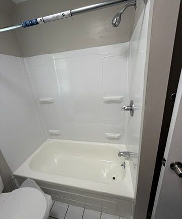 5th image of 2 Bradford Dr #A