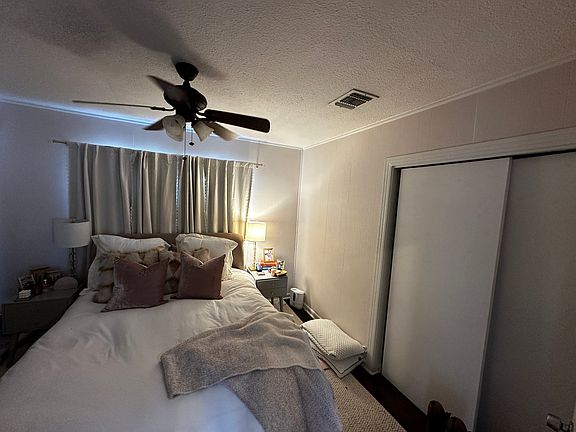 2nd image of 3621 El Campo Ave