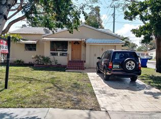 1644 Arthur St, Hollywood, FL 33020