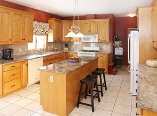 98 Gibbs Rd, Andover, NJ 07821