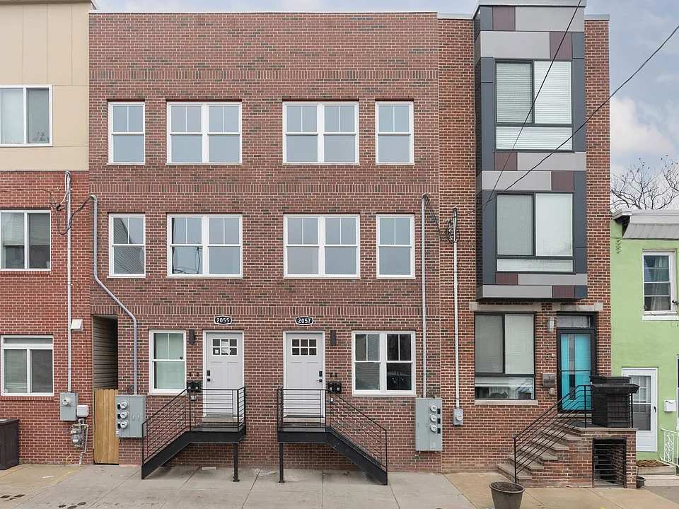 2057 E Rush St #1