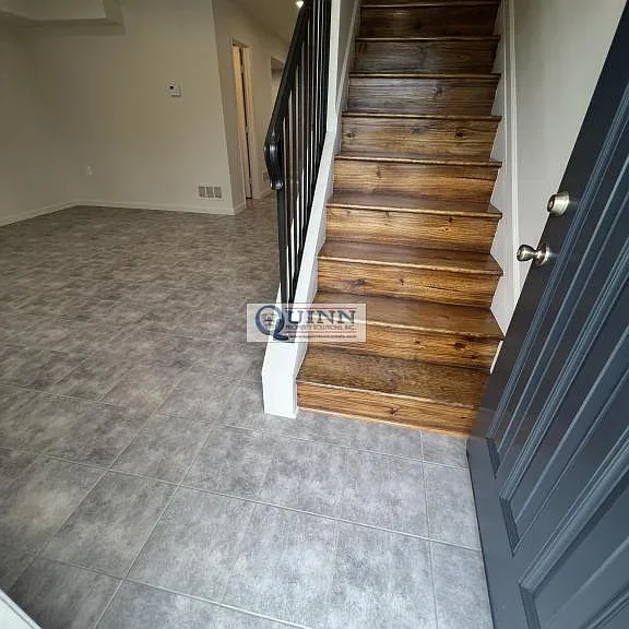 317 Willow Dr — Photo 3